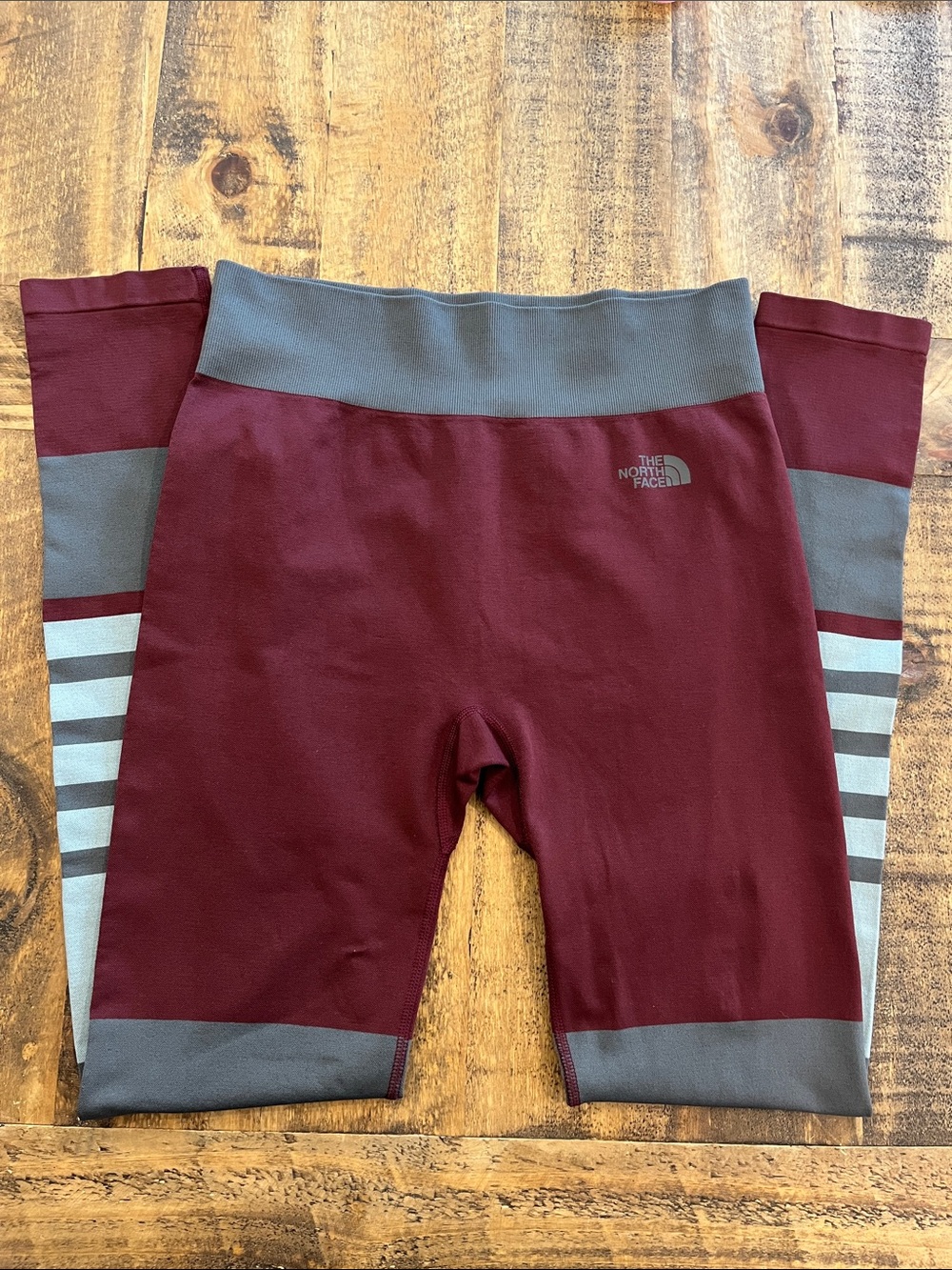 The North Face Women’s Secondskin Color block Leggings Mountain Athletics